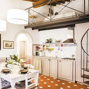 Art Vasari Apartment Florence